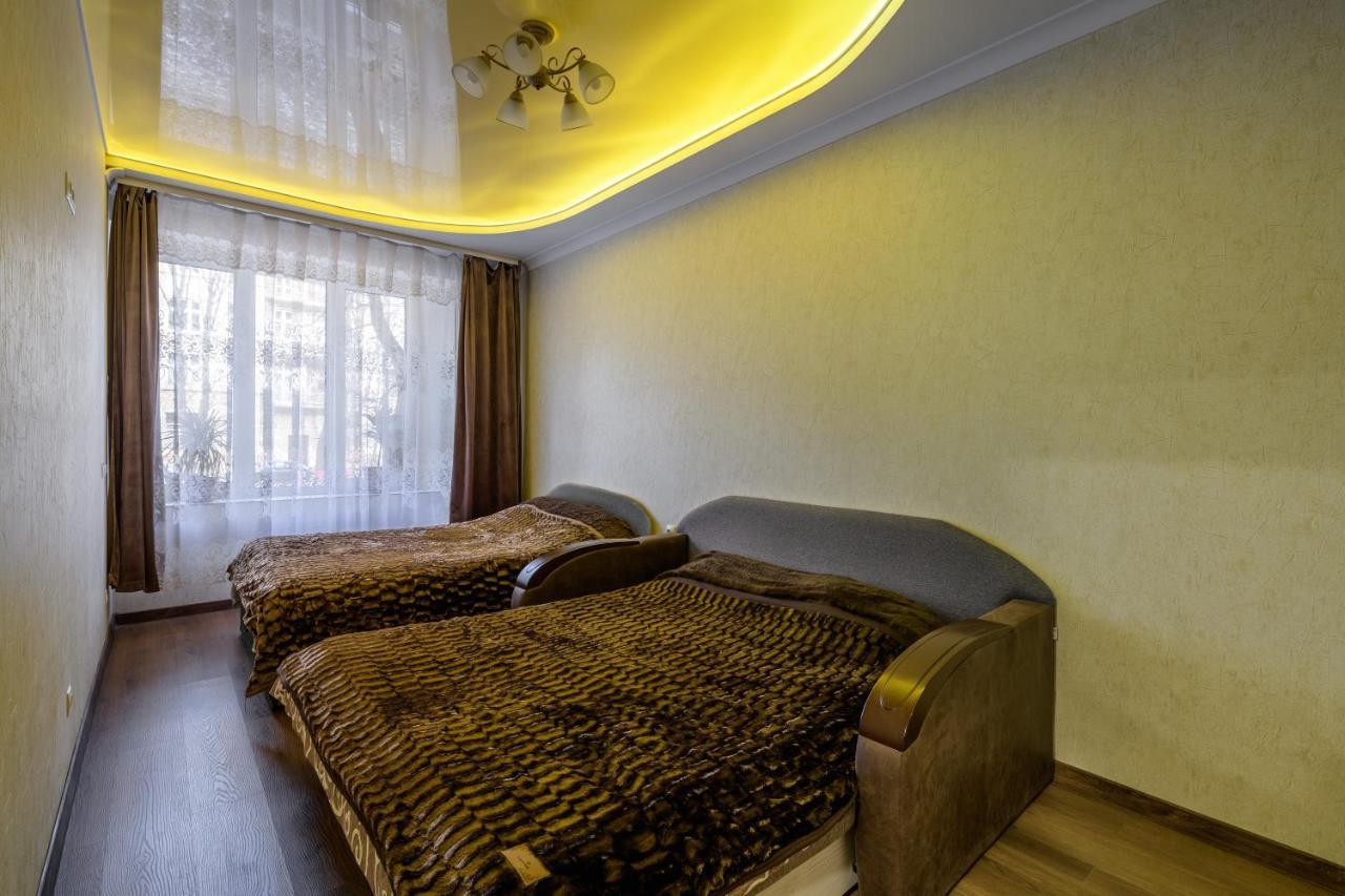 Kyivska Apartments Lviv Exterior photo